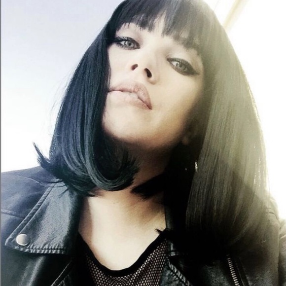 Meet your Posher, Sonya - Picture 1 of 1